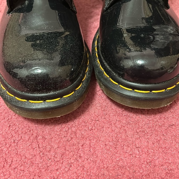 Dr Martens Women’s Black Patent Leather boots - Picture 3 of 9